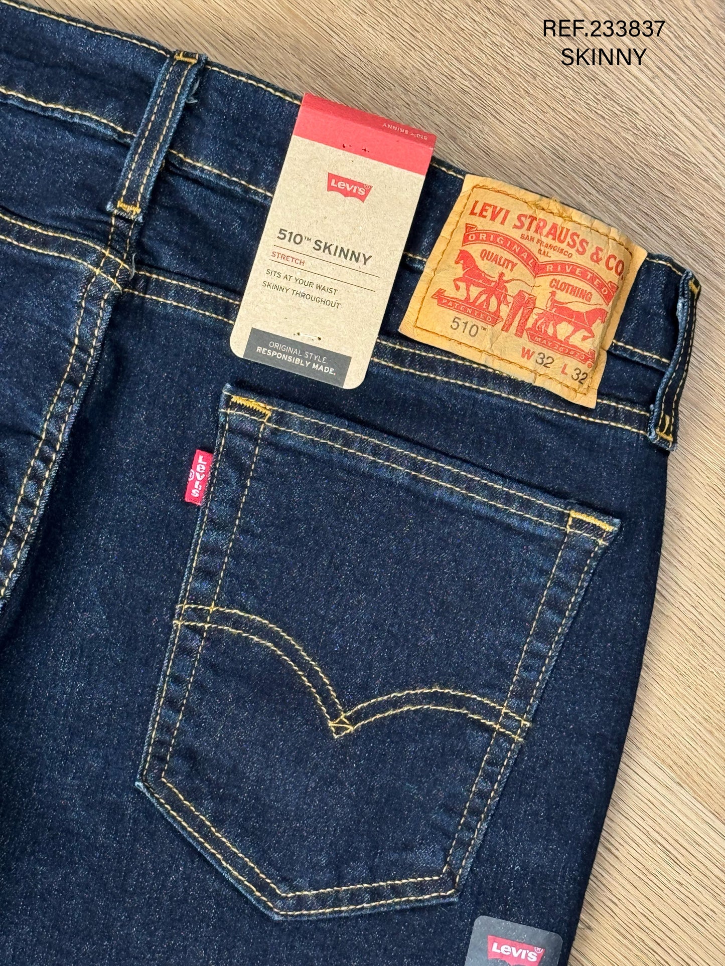 JEAN LEVIS