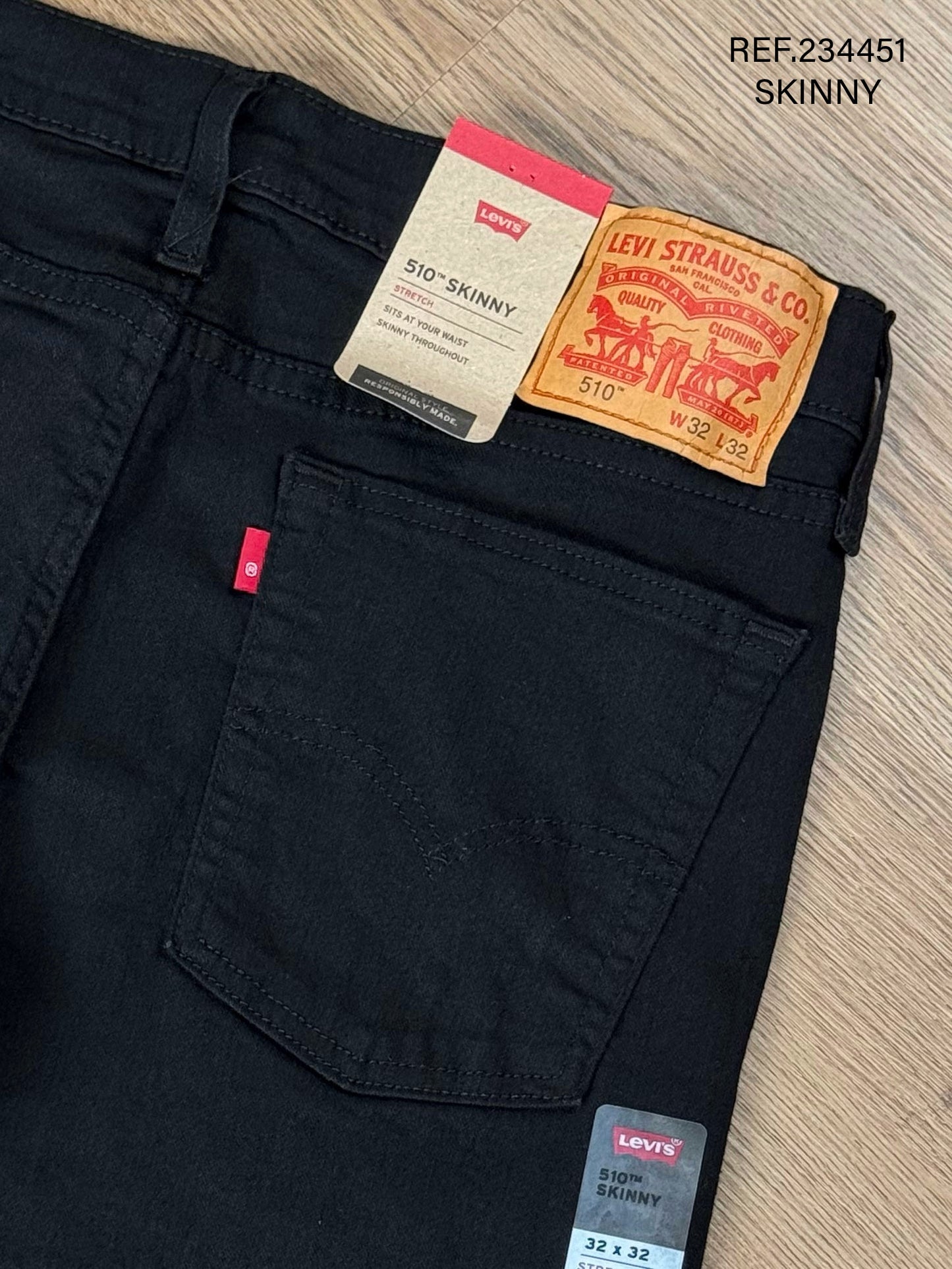 JEAN LEVIS