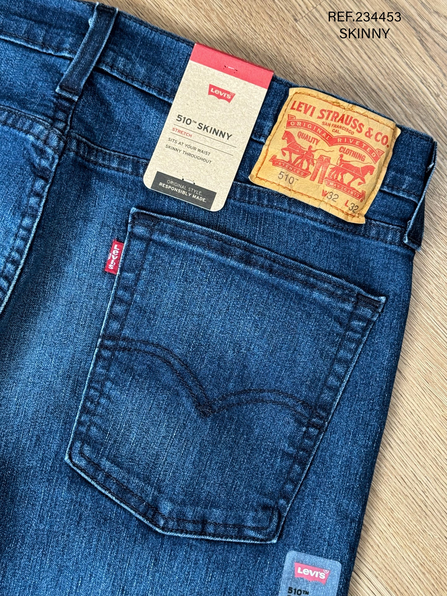 JEAN LEVIS