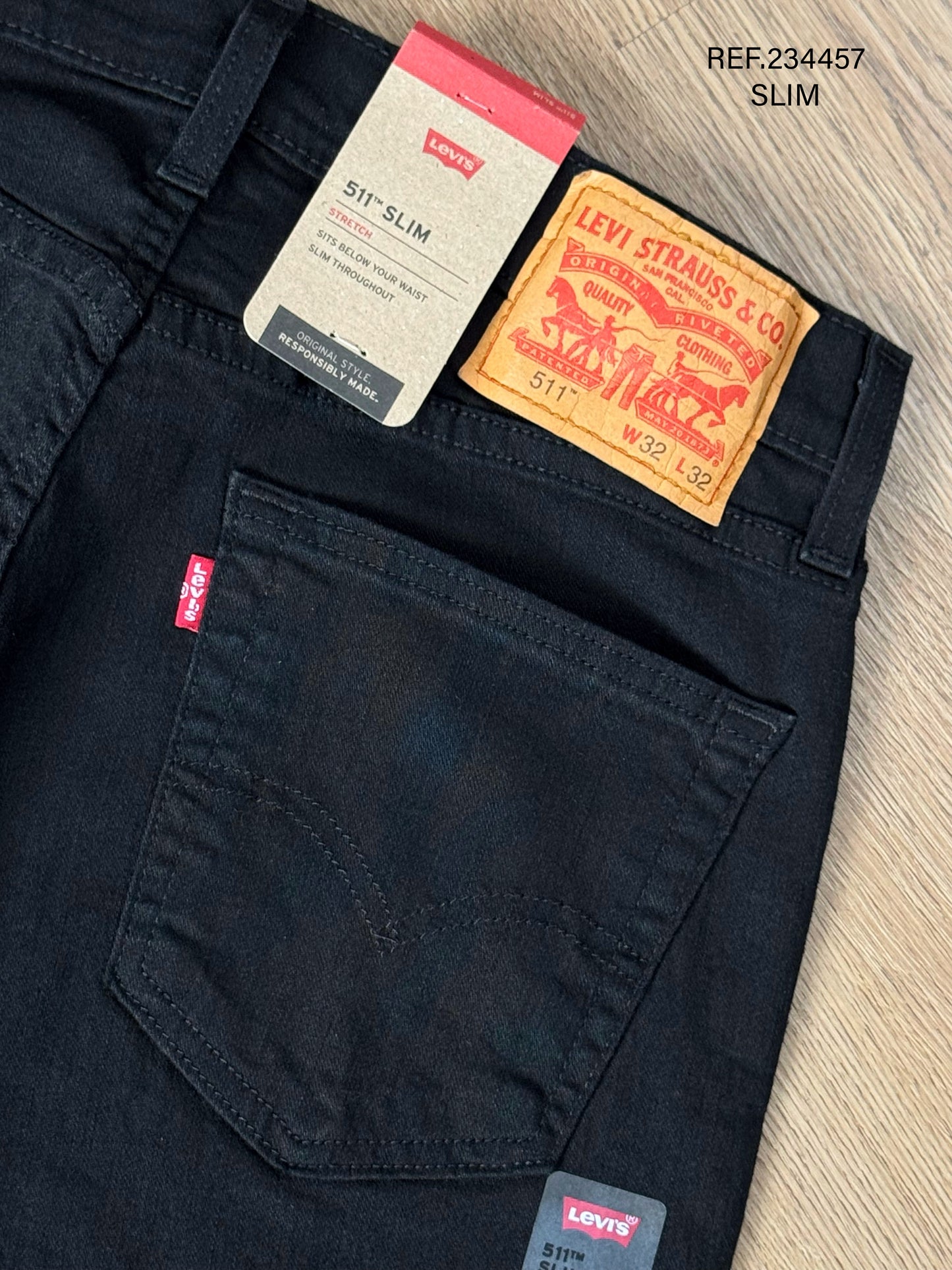JEAN LEVIS