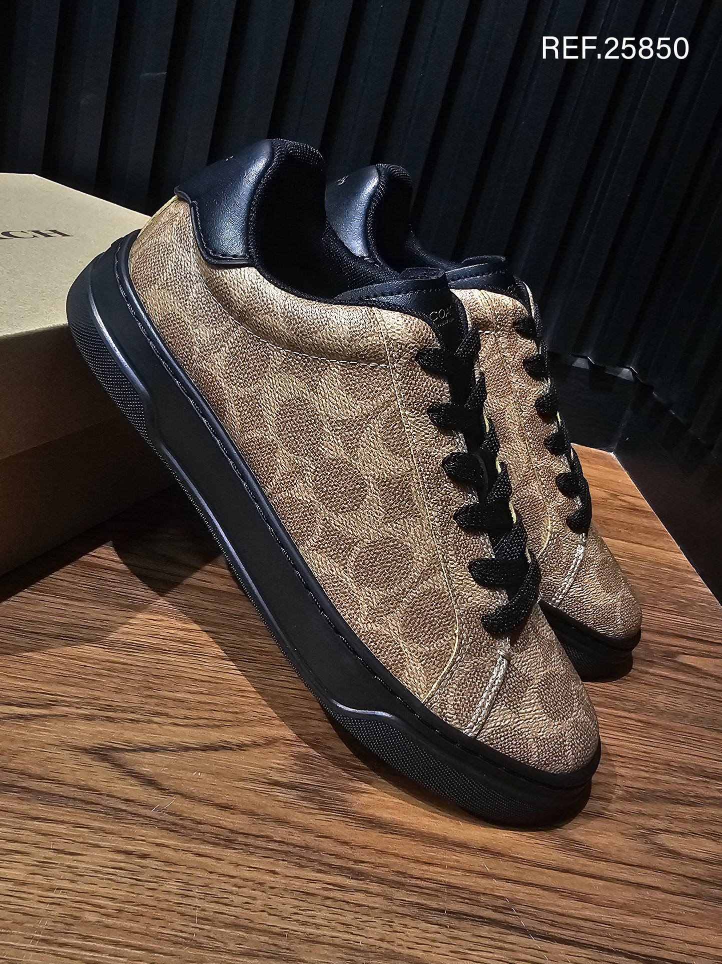 ZAPATOS COACH