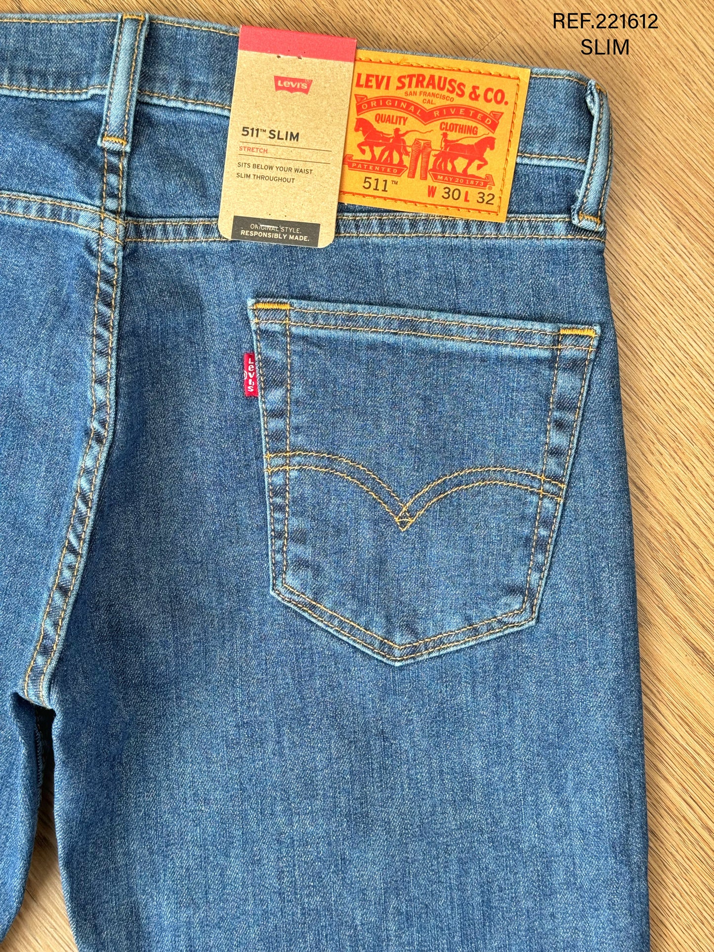 JEAN LEVIS