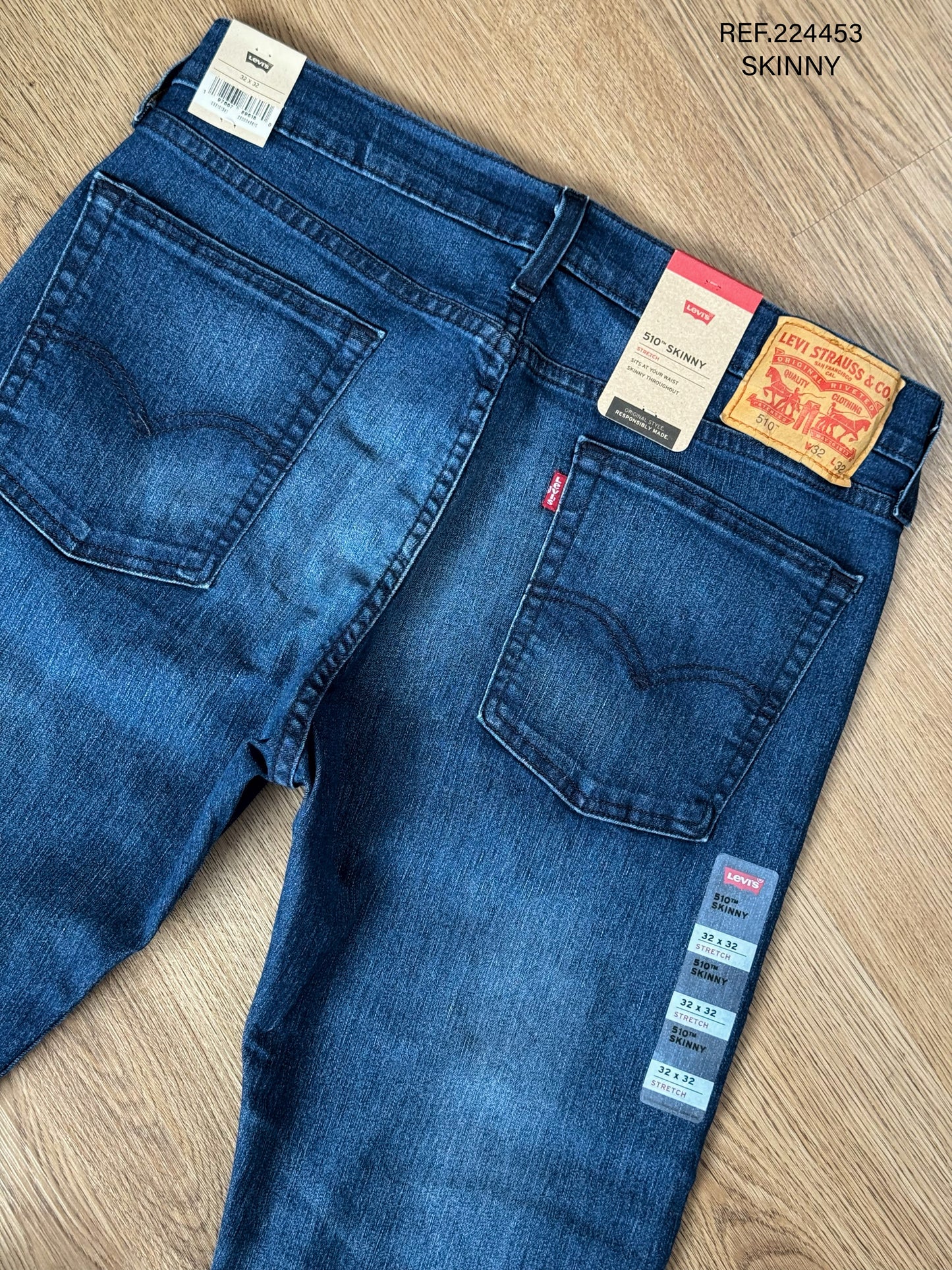 JEAN LEVIS
